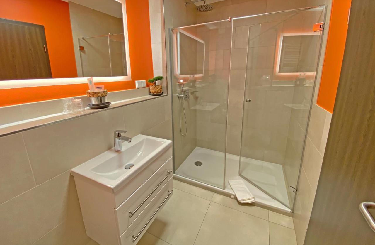 Wirtshaus Am Niederntor Hotel Бломберг Екстериор снимка
